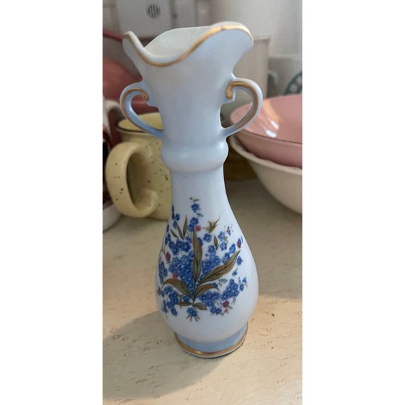 LEFTON CHINA VASE - 6 1/2" Vase/Ewer with double handles and forget-me-nots - Picture 3 of 4